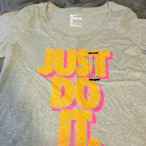 Ladies Nike t-shirt